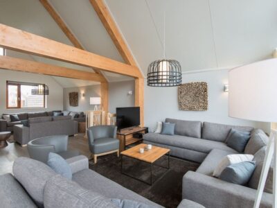 Landal reeuwijkse plassen 20 c 20 personen reeuwijk zuid holland woonkamer