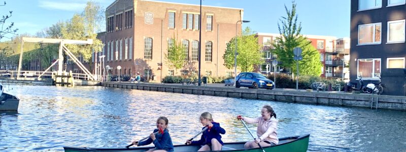 Kanovaren door Gouda