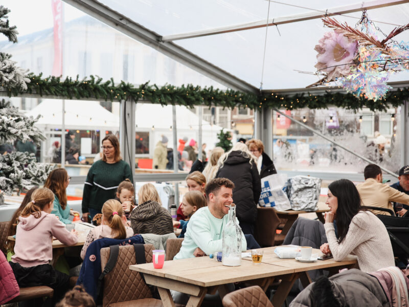 Goudse IJsbaan op de Markt 3